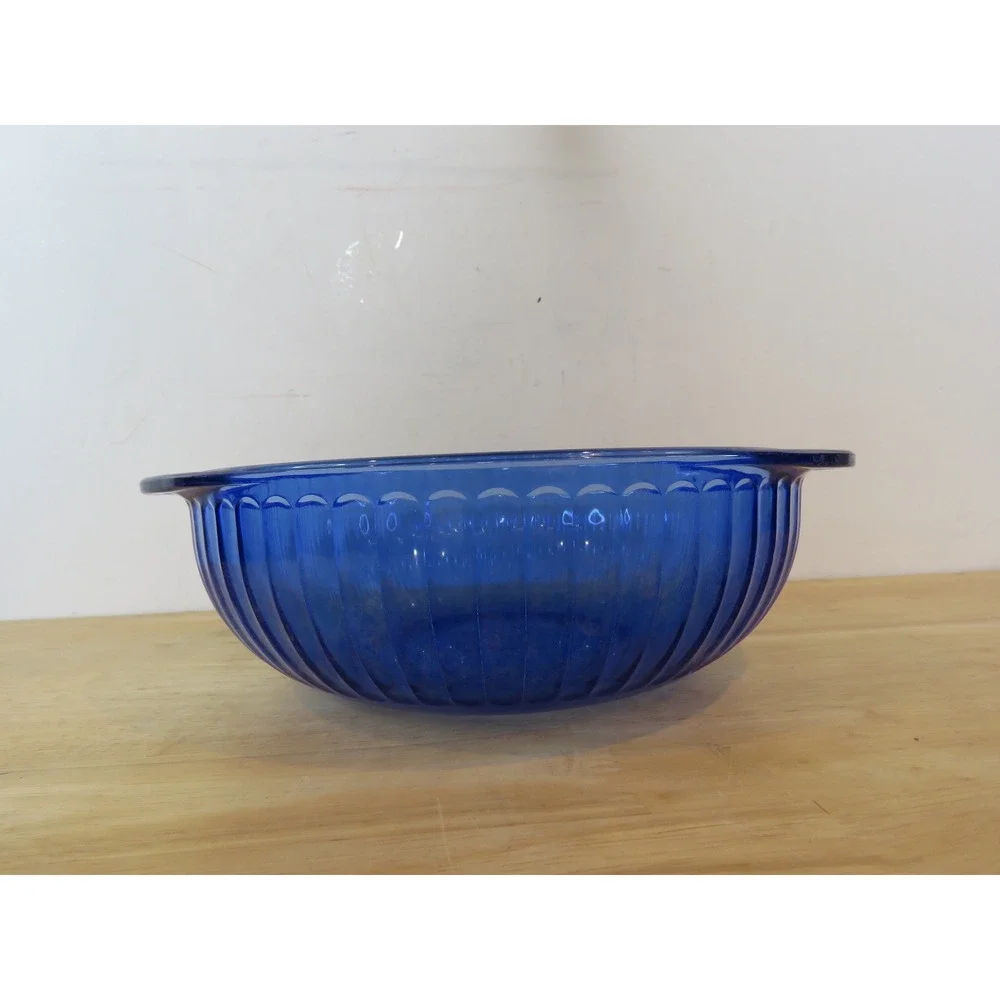 VTG Set of 2 Pyrex Sculptured 2-Quart Casserole Bowls Ribbed Design Cobalt Blue